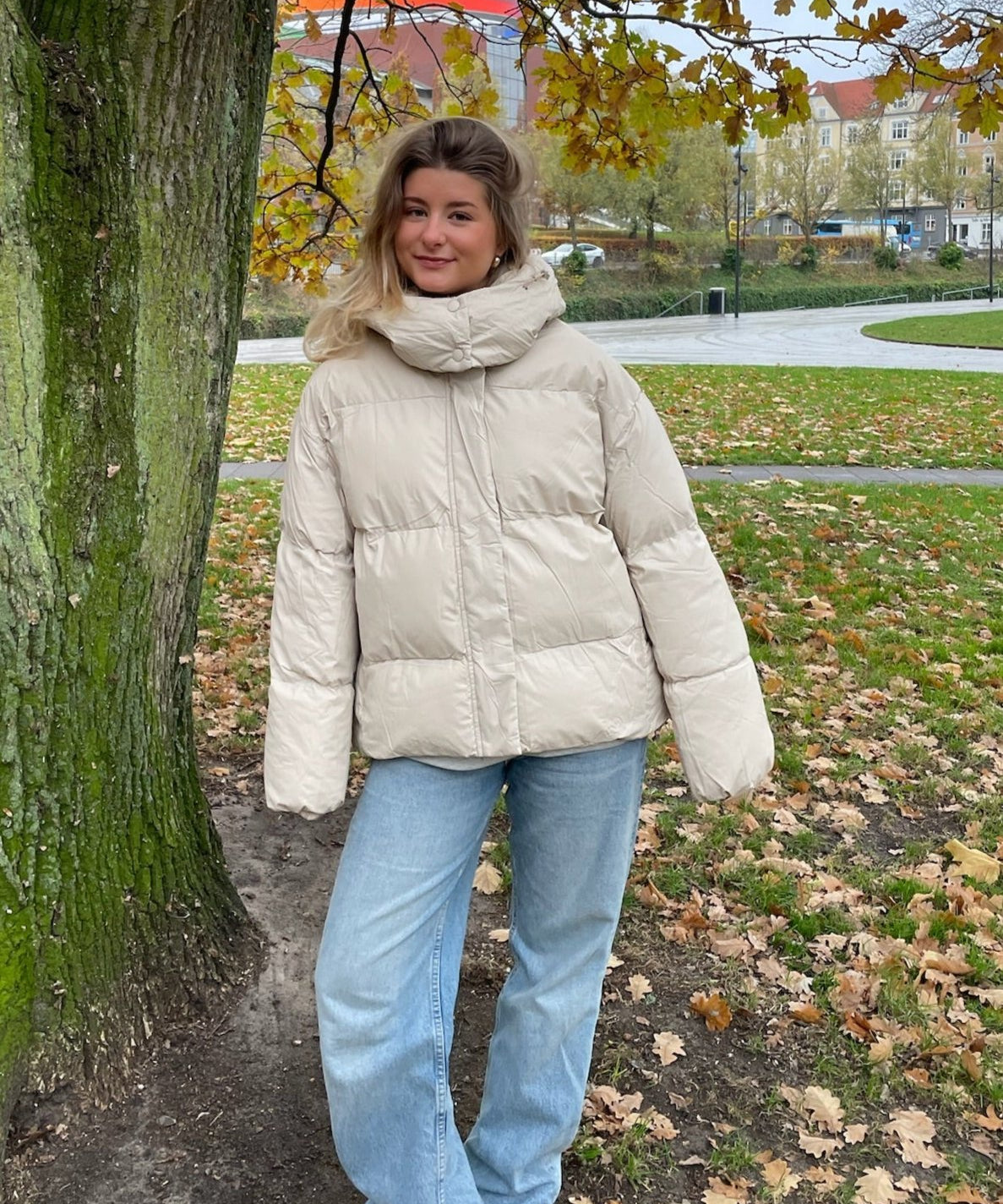 XL - 169cm (Den er lille i størrelsen)