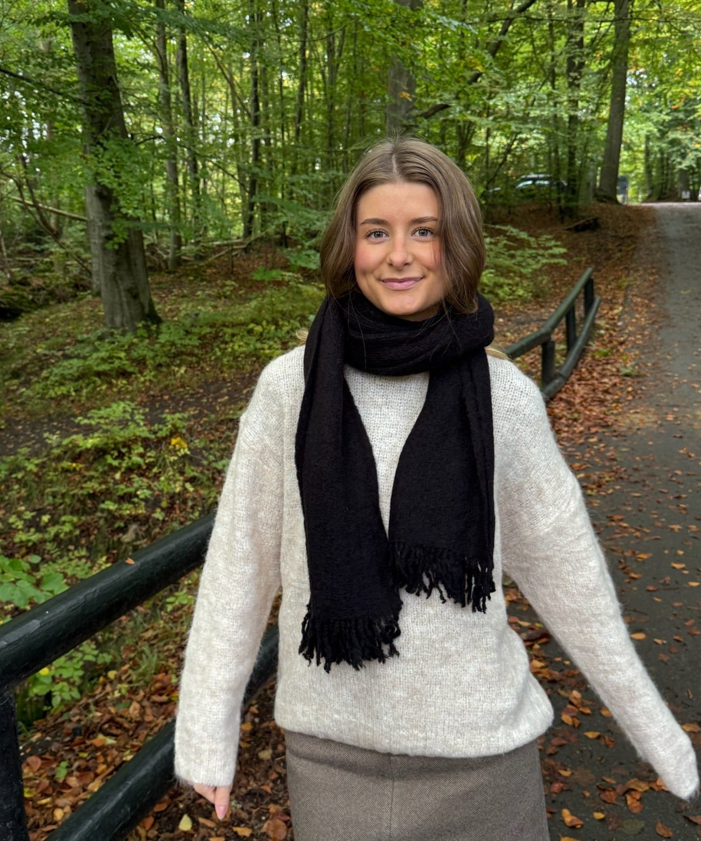 Klassisk Tørklæde - Sort - ByStenholt.dk