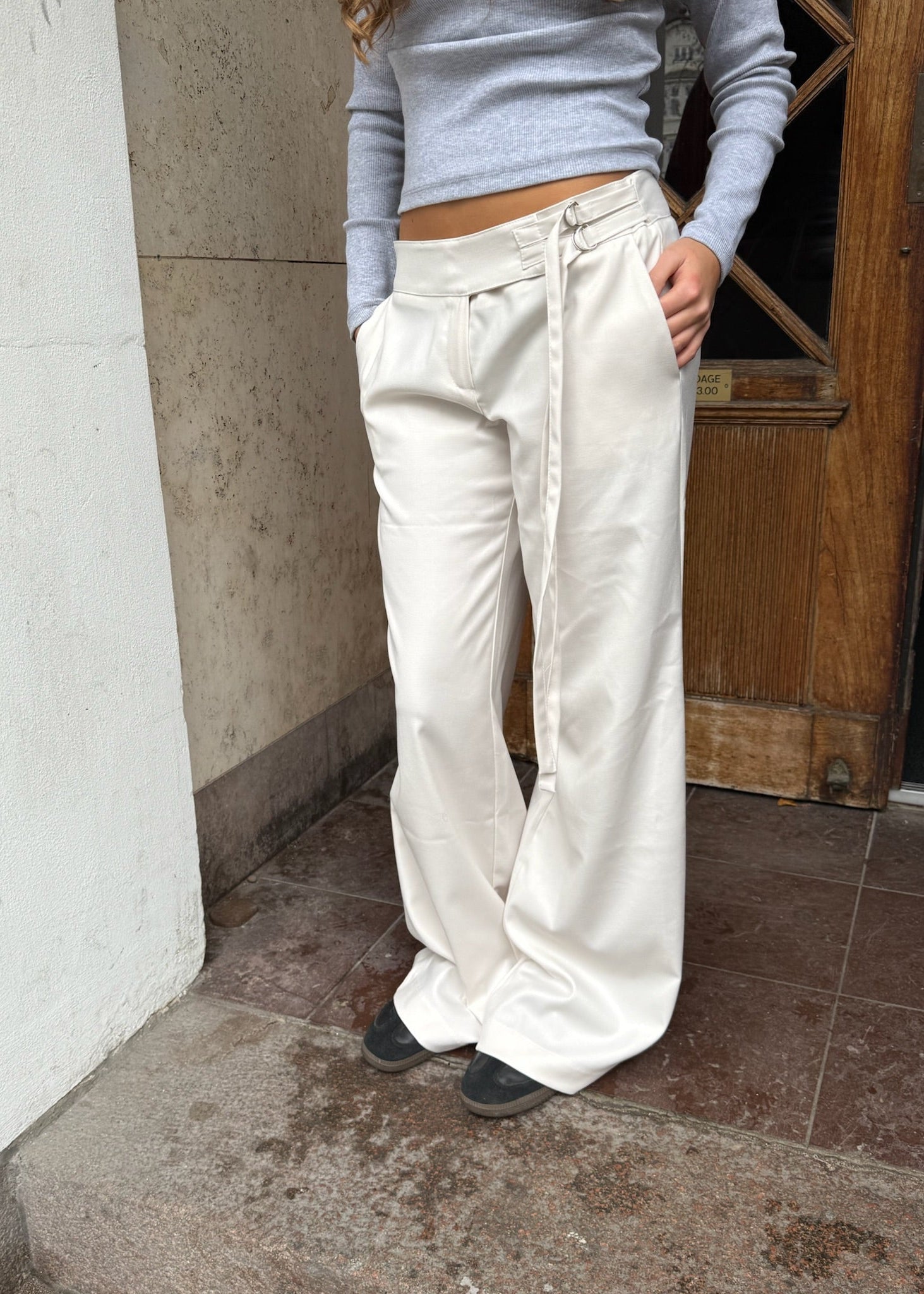 Low Waist Bukser med Spænde - Hvid - ByStenholt.dk