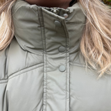 Cassie Puffer Jakke - Khaki