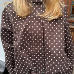 Amara Jakke med Polkaprikker - Brun/Hvid - ByStenholt.dk