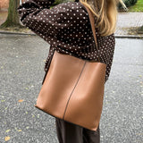 Ava Skuldertaske - Camel - ByStenholt.dk