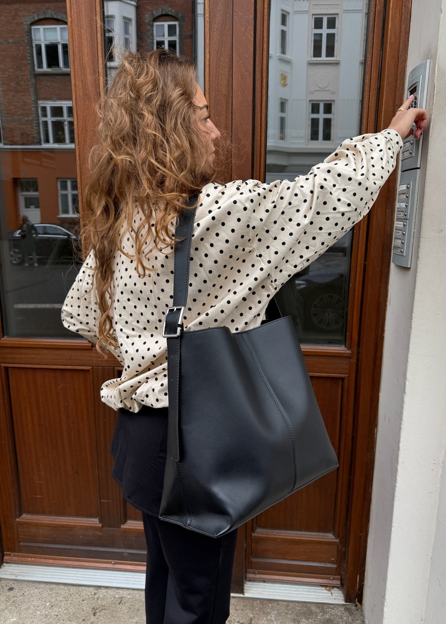 Ava Skuldertaske - Sort - ByStenholt.dk