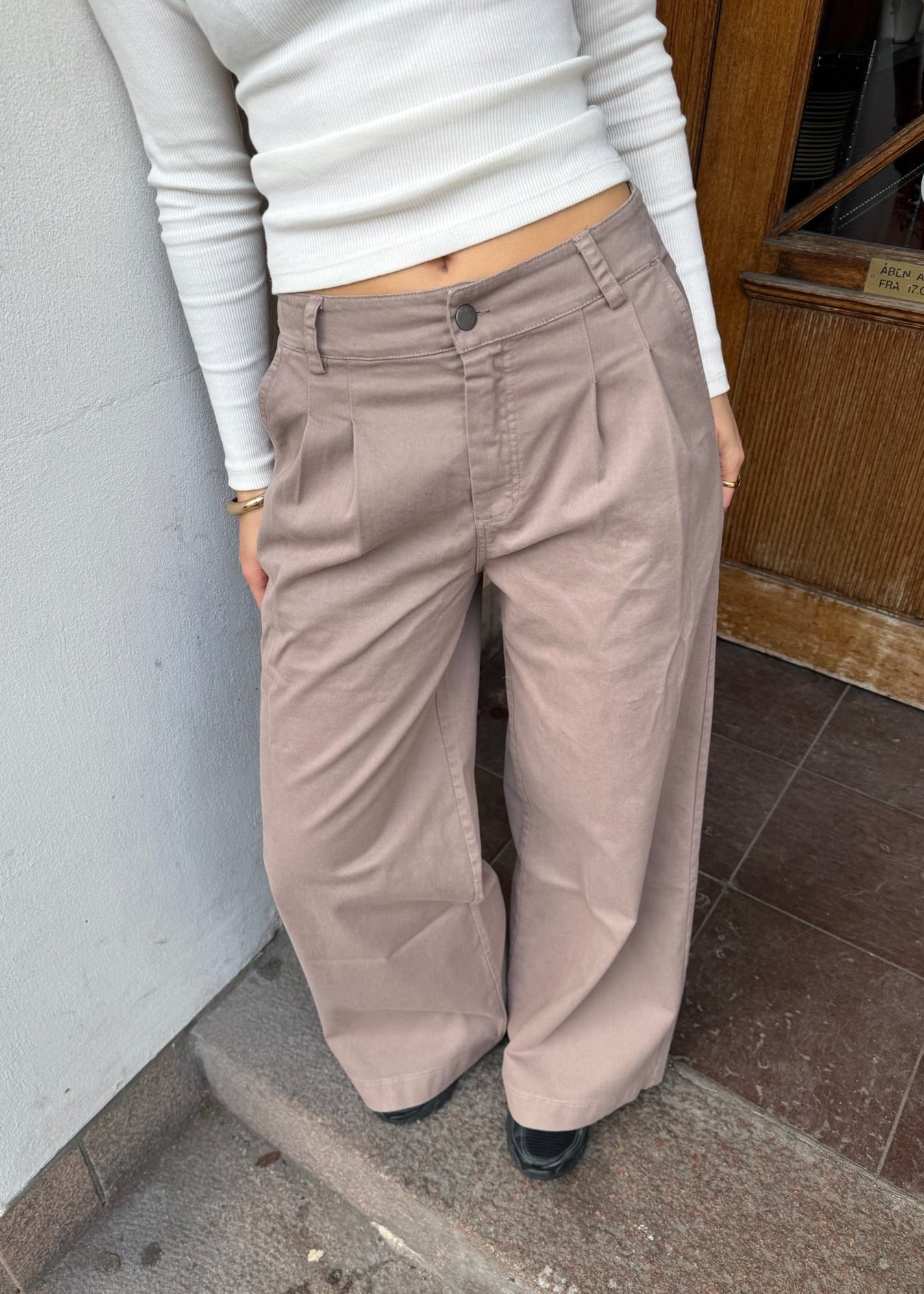 Baggy Habitbukser - Taupe - ByStenholt.dk