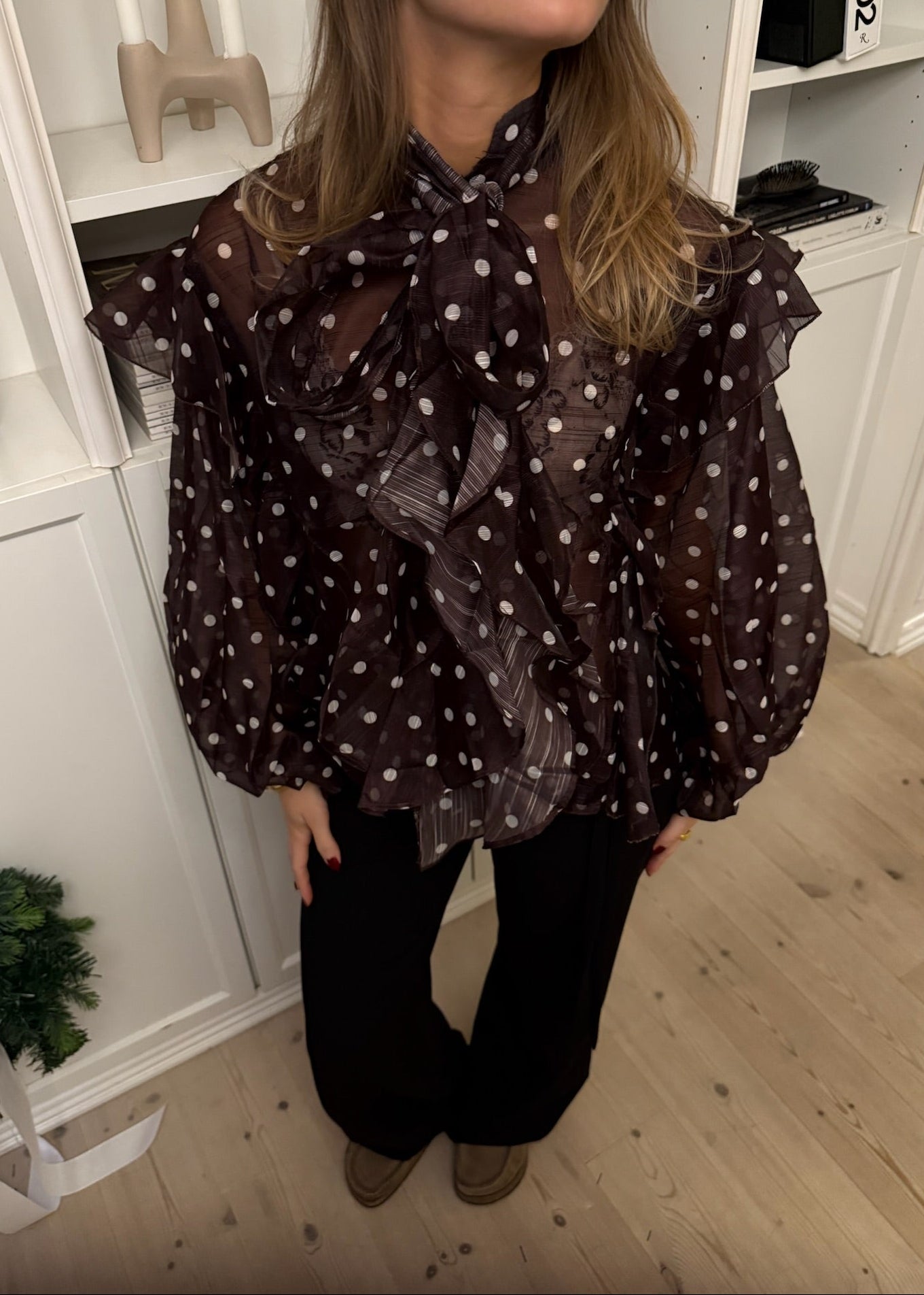 Belle Polka Skjorte - Mørkebrun - ByStenholt.dk