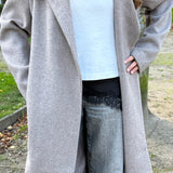 Emma Lang Coat med bælte - Beige - ByStenholt.dk