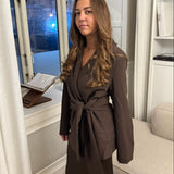 Fitted Tie Blazer - Mørkebrun - ByStenholt.dk