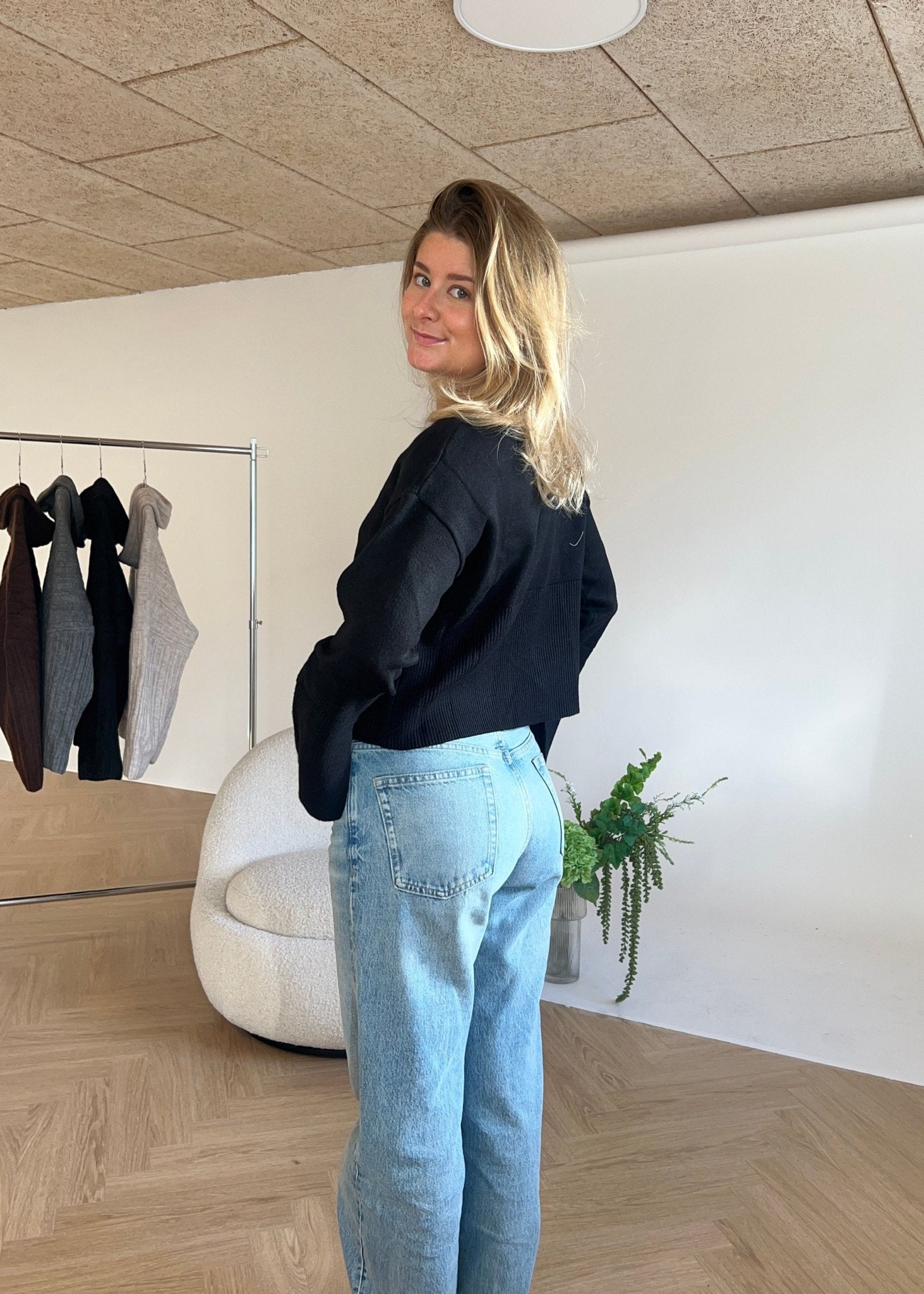 Kamille Strik - Sort - ByStenholt.dk