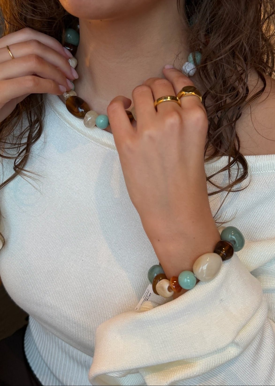 Laura Perlearmbånd - Turkis - ByStenholt.dk