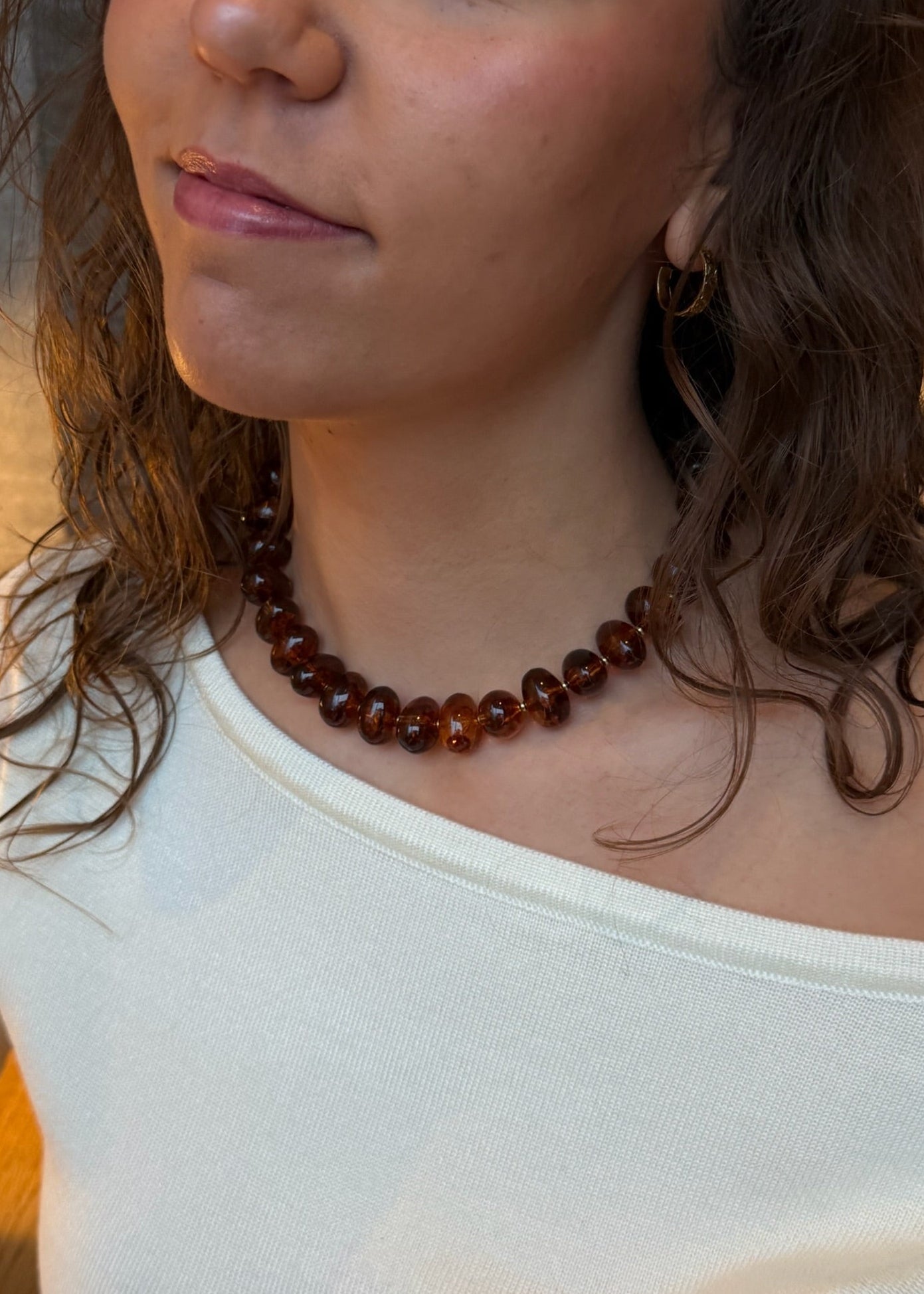 Leah Perlehalskæde - Orange - ByStenholt.dk