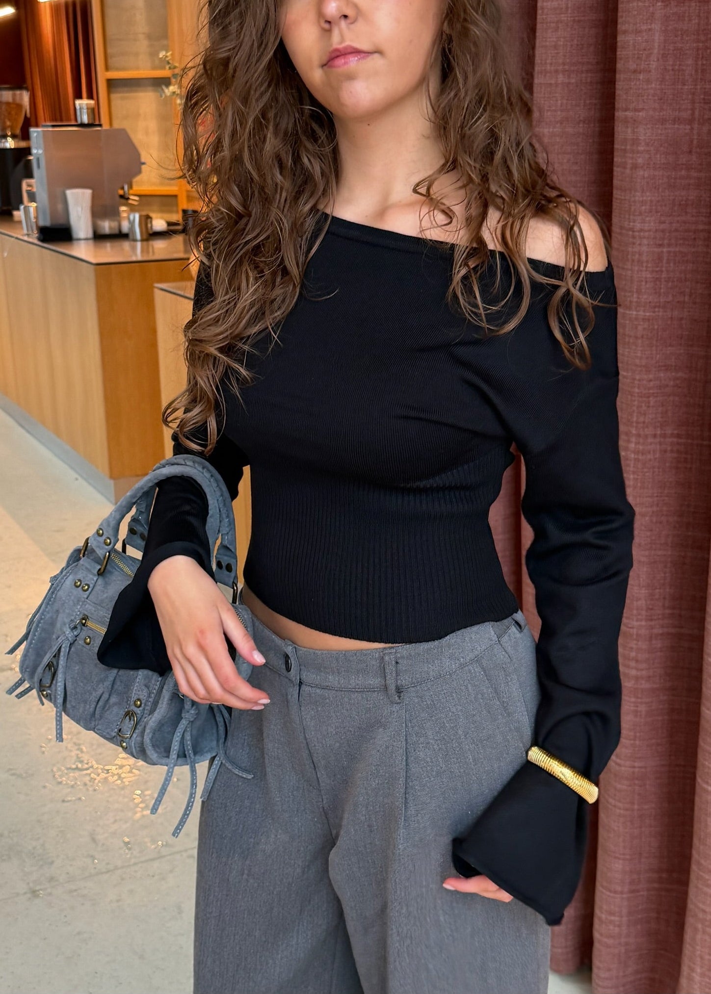 Liva Fitted Strik - Sort - ByStenholt.dk