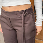 Low Waist Bukser med Spænde - Mørkebrun - ByStenholt.dk