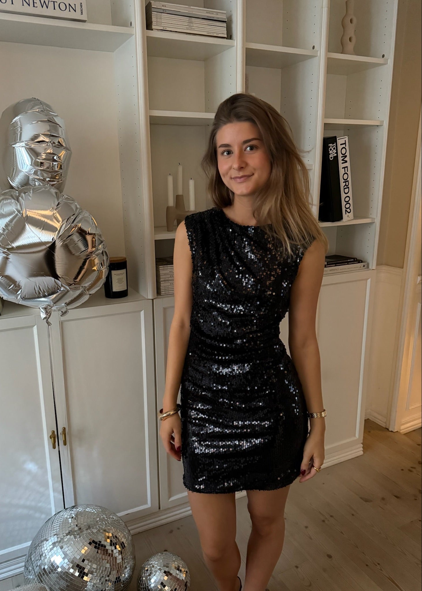 Luna Paillet Mini Kjole - Sort - ByStenholt.dk