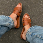 Malika Sandaler - Camel - ByStenholt.dk