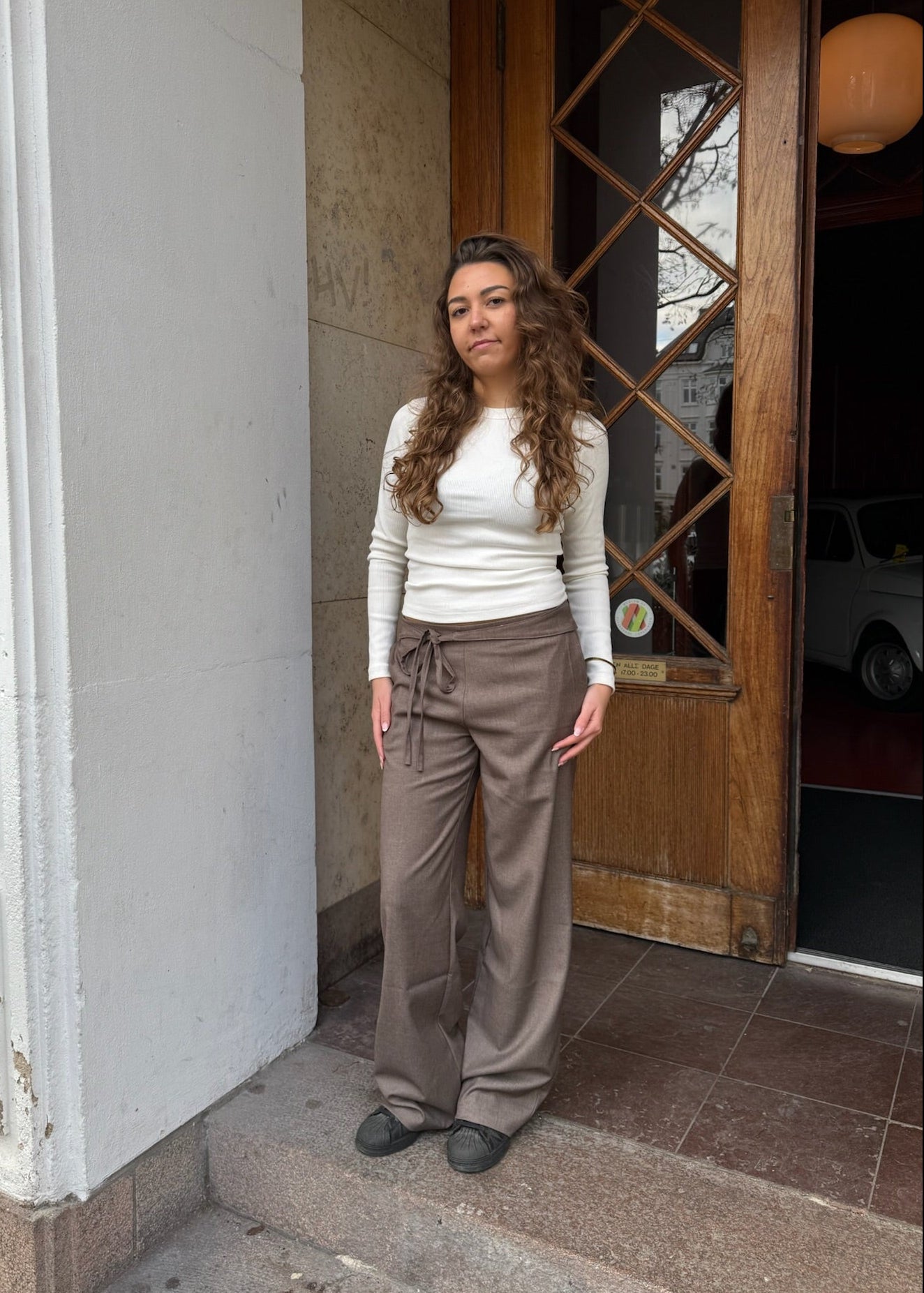 Milu Bukser med Bindebælte - Mørkebrun - ByStenholt.dk