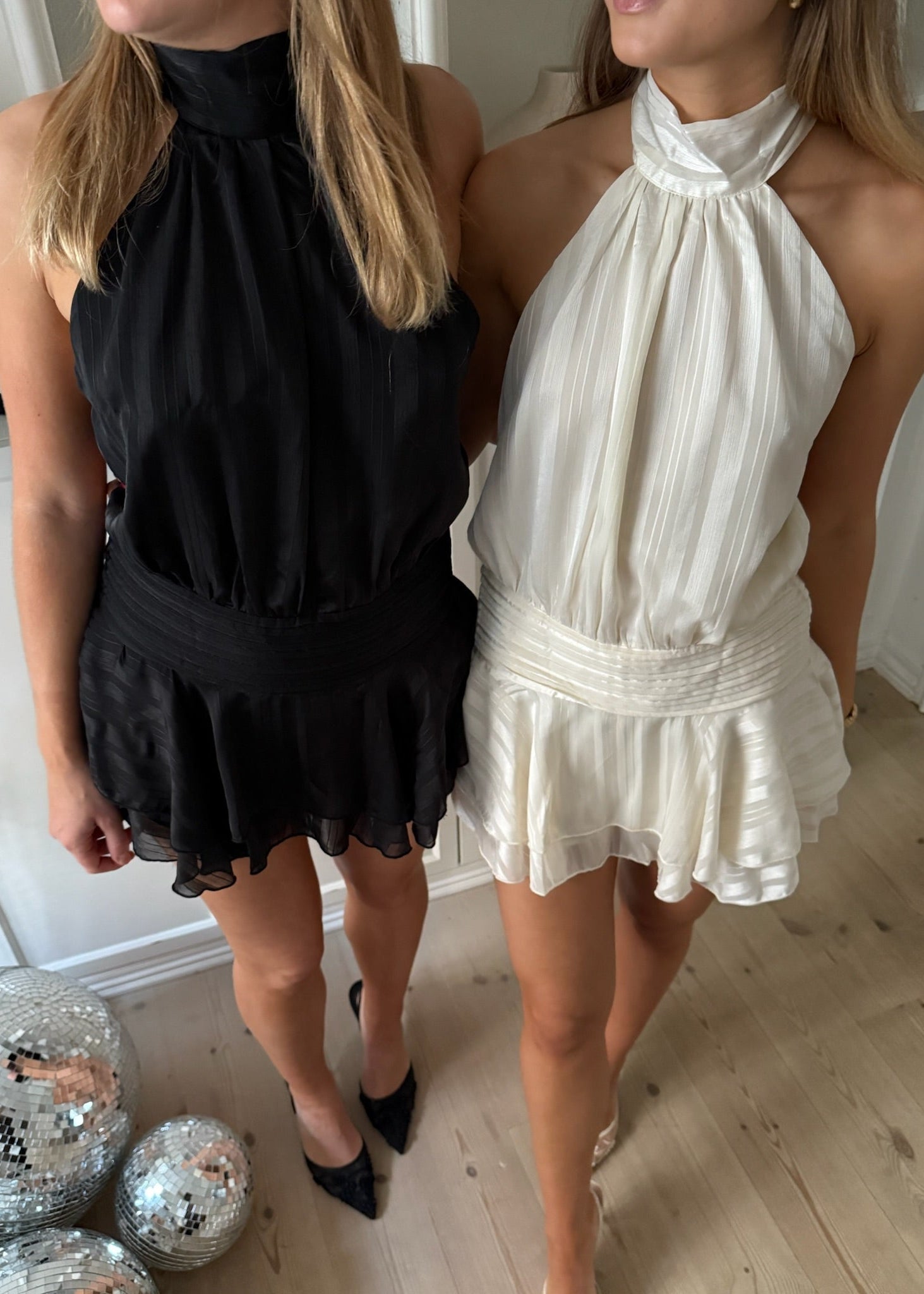 Nora Flair Mini Kjole - Creme - ByStenholt.dk