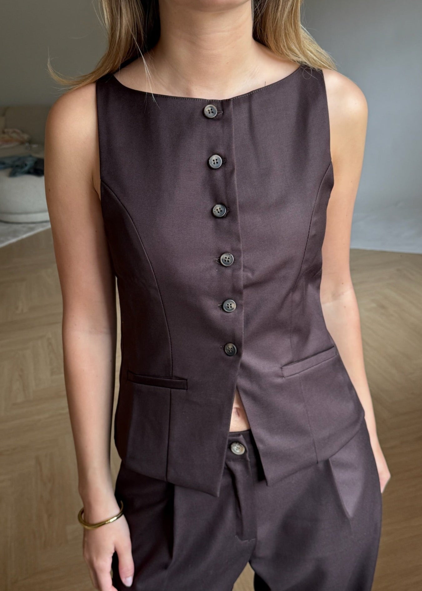 Sira Vest - Chokolade Brun - ByStenholt.dk