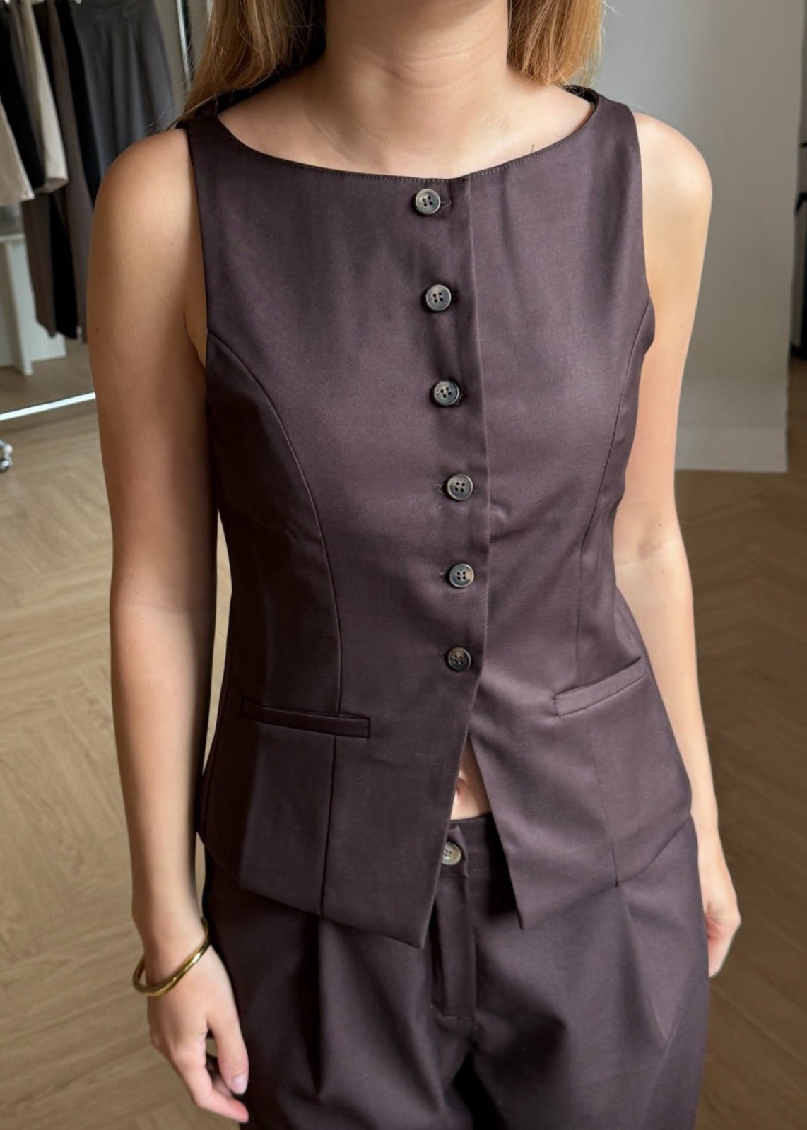 Sira Vest - Chokolade Brun - ByStenholt.dk
