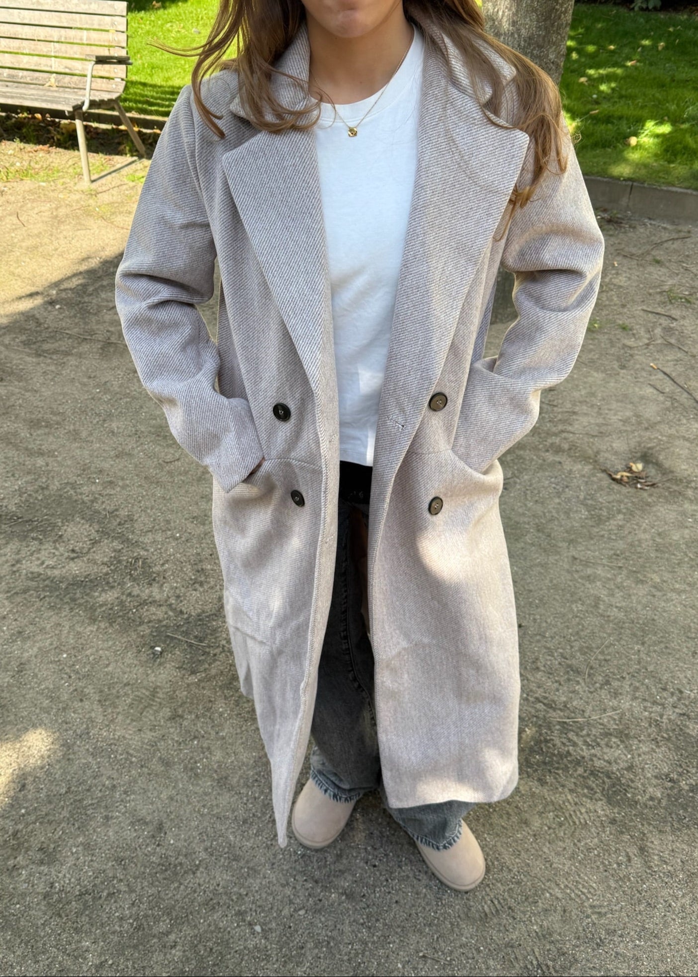 Victoria Lang Coat - Beige - ByStenholt.dk
